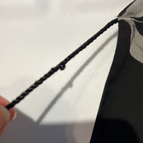 Guess Black with Floral Print Ruffled Cold Shoulder Long Sleeve Mini Dress SZ S - Picture 14 of 16